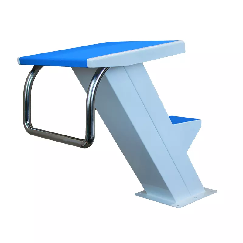 Стартовая тумба наклонная со ступенью H=700мм